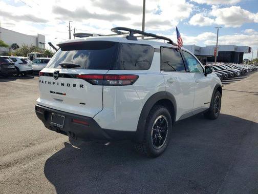 2025 Nissan Pathfinder Rock Creek 4WD