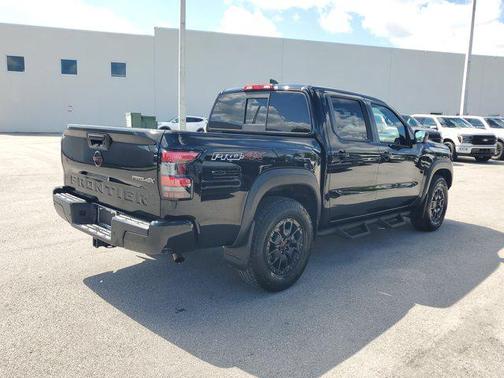 2022 Nissan Frontier PRO-4X