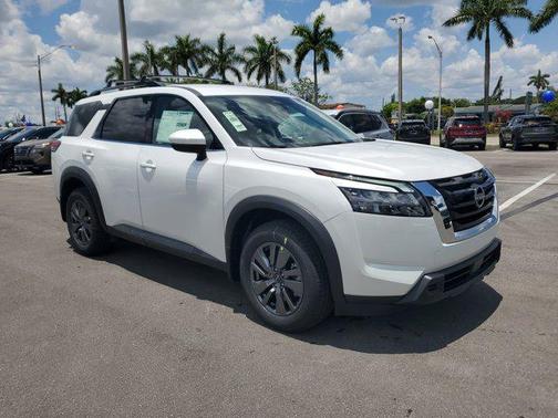 2025 Nissan Pathfinder SV FWD