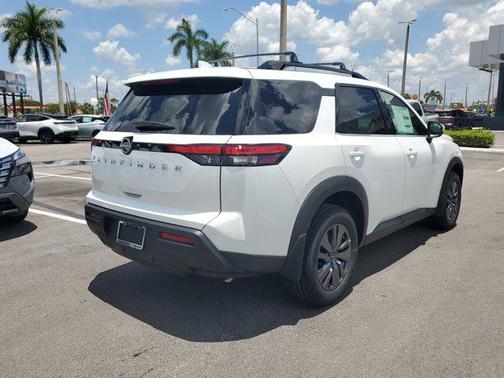 2025 Nissan Pathfinder SV FWD