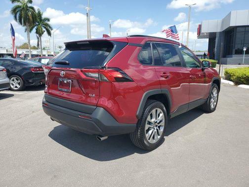 2023 Toyota RAV4 XLE Premium