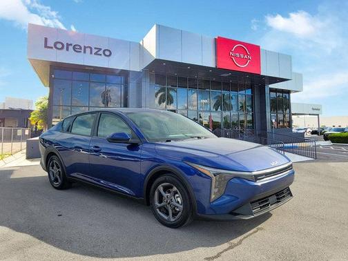 2025 Kia K4 LXS