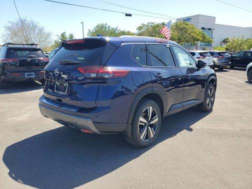 2025 Nissan Rogue SL