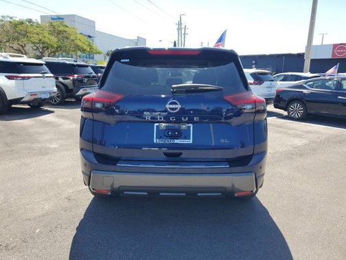 2025 Nissan Rogue SL