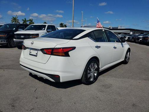 2024 Nissan Altima S FWD