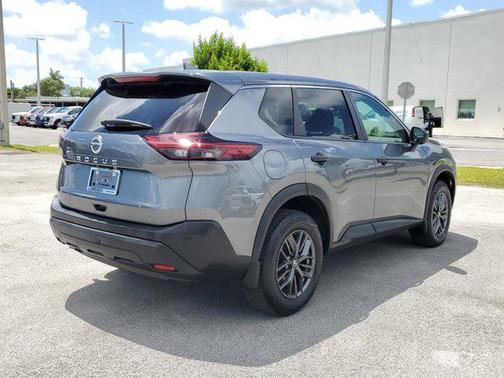 2021 Nissan Rogue S