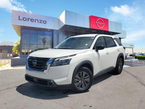 2023 Nissan Pathfinder S FWD