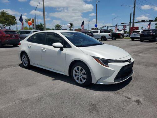 2020 Toyota Corolla LE