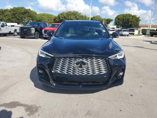 2023 INFINITI QX55 LUXE