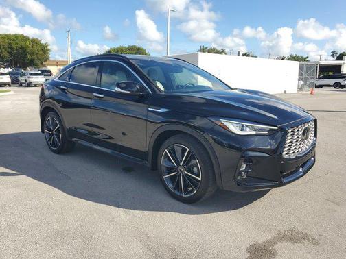 2023 INFINITI QX55 LUXE