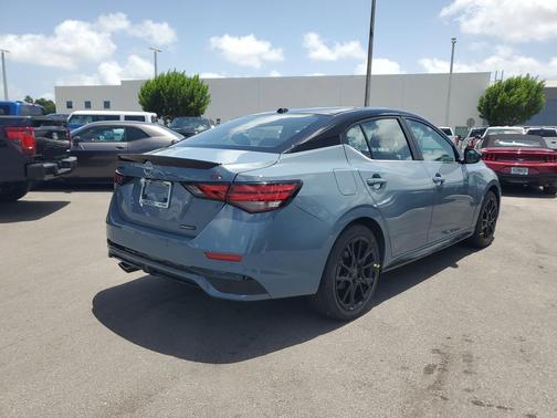 2025 Nissan Sentra SR
