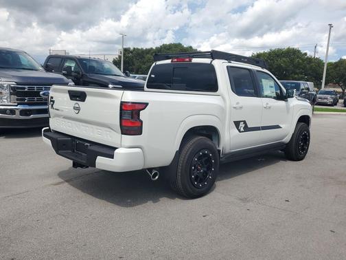 2025 Nissan Frontier SV