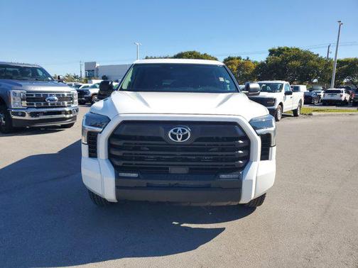 2022 Toyota Tundra SR5