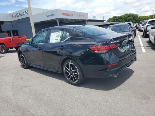 2025 Nissan Sentra SR