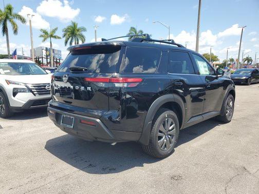 2025 Nissan Pathfinder SV FWD