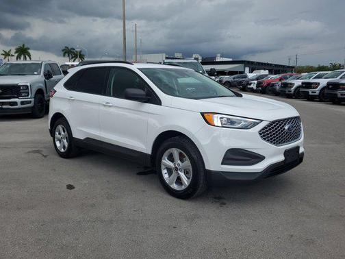 2023 Ford Edge SE
