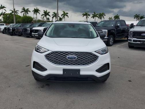 2023 Ford Edge SE