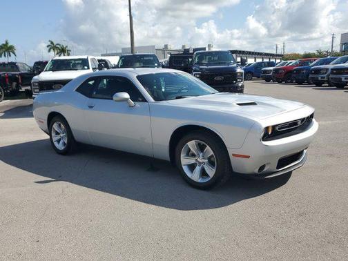 2023 Dodge Challenger SXT