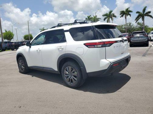 2025 Nissan Pathfinder SV FWD