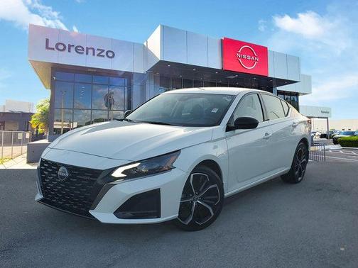 2025 Nissan Altima SR AWD