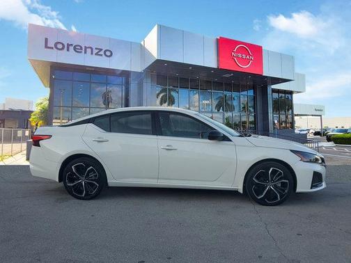 2025 Nissan Altima SR AWD