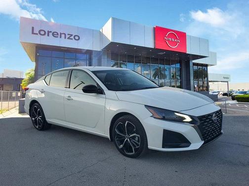 2025 Nissan Altima SR AWD