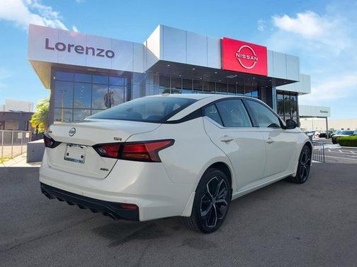 2025 Nissan Altima SR AWD