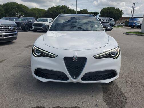 2022 Alfa Romeo Stelvio Ti