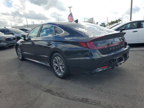 2021 Hyundai SONATA SEL