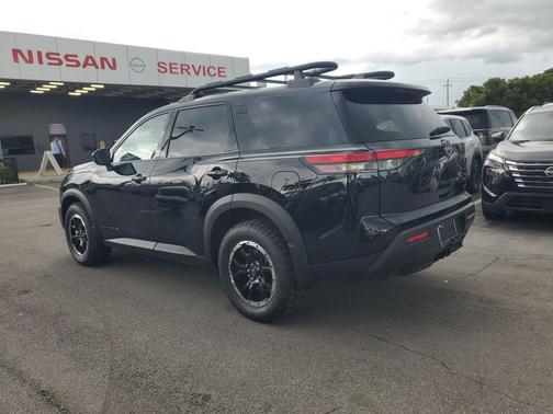 2025 Nissan Pathfinder Rock Creek 4WD