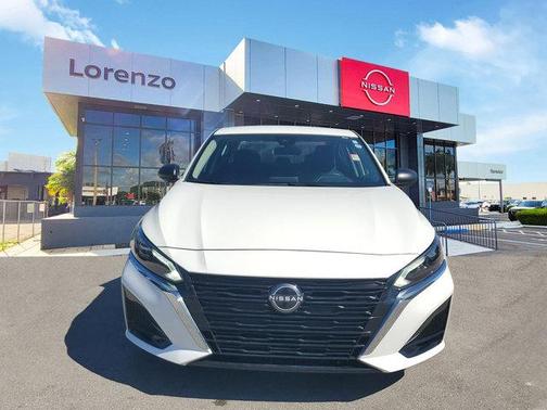 2025 Nissan Altima SV FWD