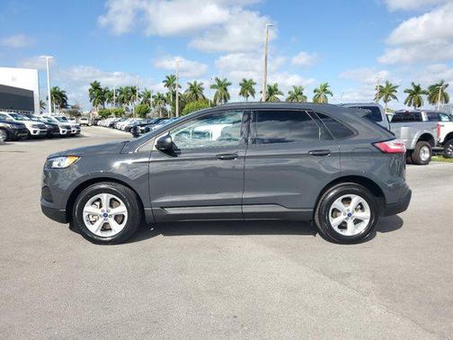2021 Ford Edge SE