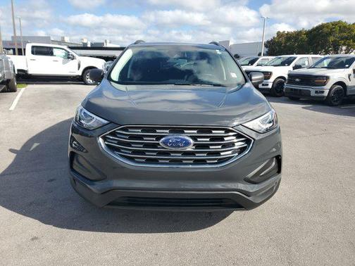2021 Ford Edge SE
