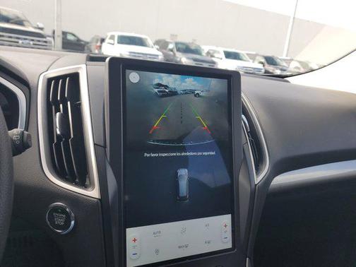 2021 Ford Edge SE