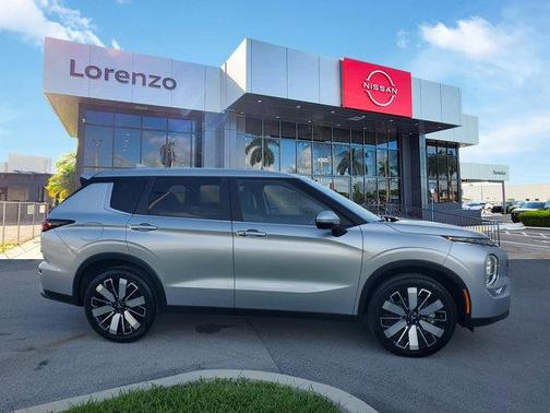 2025 Mitsubishi Outlander SE 2.5 2WD