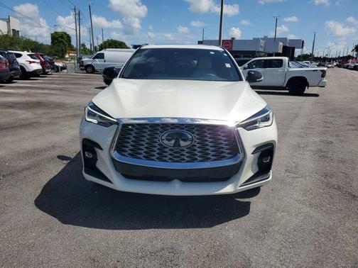 2023 INFINITI QX55 LUXE