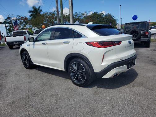 2023 INFINITI QX55 LUXE