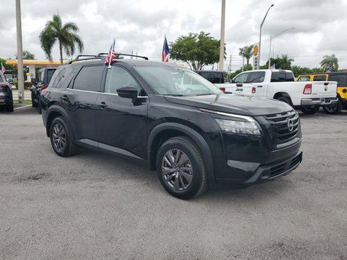 2023 Nissan Pathfinder SV FWD