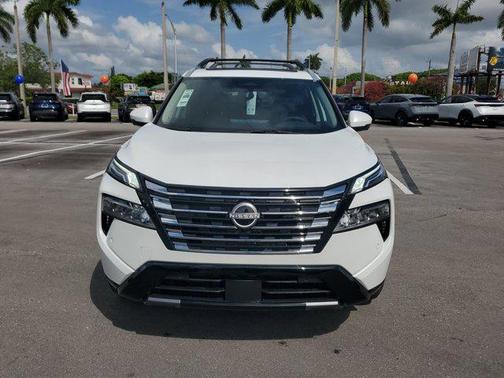 2025 Nissan Rogue Platinum