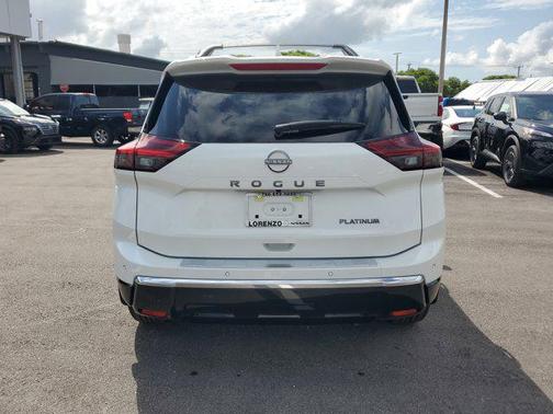 2025 Nissan Rogue Platinum