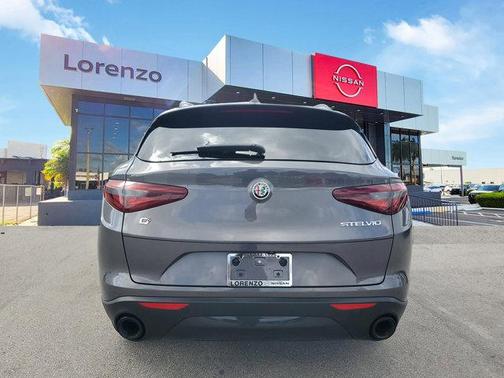 2022 Alfa Romeo Stelvio Sprint