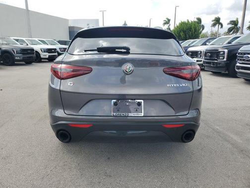 2022 Alfa Romeo Stelvio Sprint