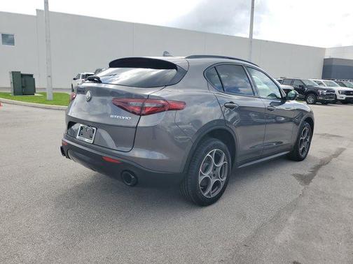 2022 Alfa Romeo Stelvio Sprint