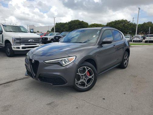 2022 Alfa Romeo Stelvio Sprint