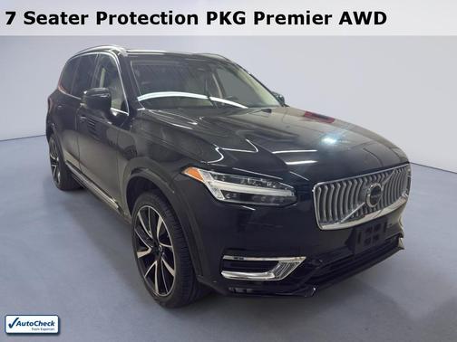 2023 Volvo XC90 B5 Plus