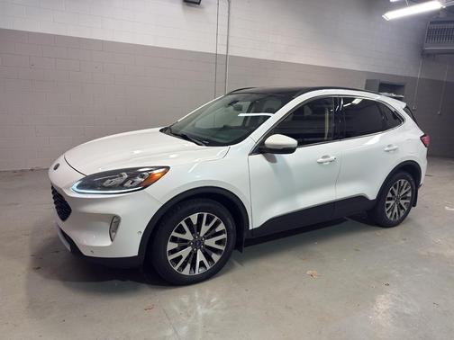 2020 Ford Escape Titanium