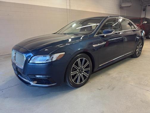 Midnight Sapphire Blue Metallic 2017 Lincoln Continental Reserve