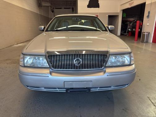 Silver Birch Clearcoat Metallic 2004 Mercury Grand Marquis LS