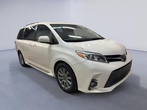 2018 Toyota Sienna Limited