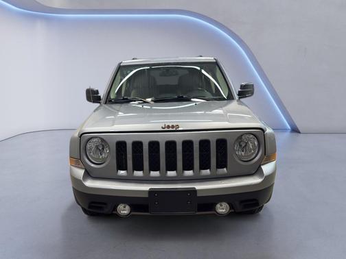 2016 Jeep Patriot 75th Anniversary